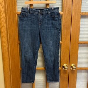 Chico's 1.5 So Slimming Girlfriend Crop Jeans